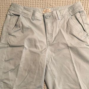 Ladies LL Bean Favorite Fit lake blue twill shorts
